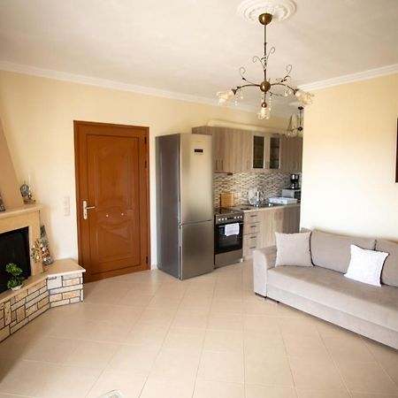 Nikorina Apts Lefkada City ภายนอก รูปภาพ