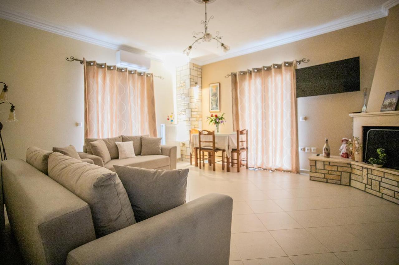 Nikorina Apts Lefkada City ภายนอก รูปภาพ