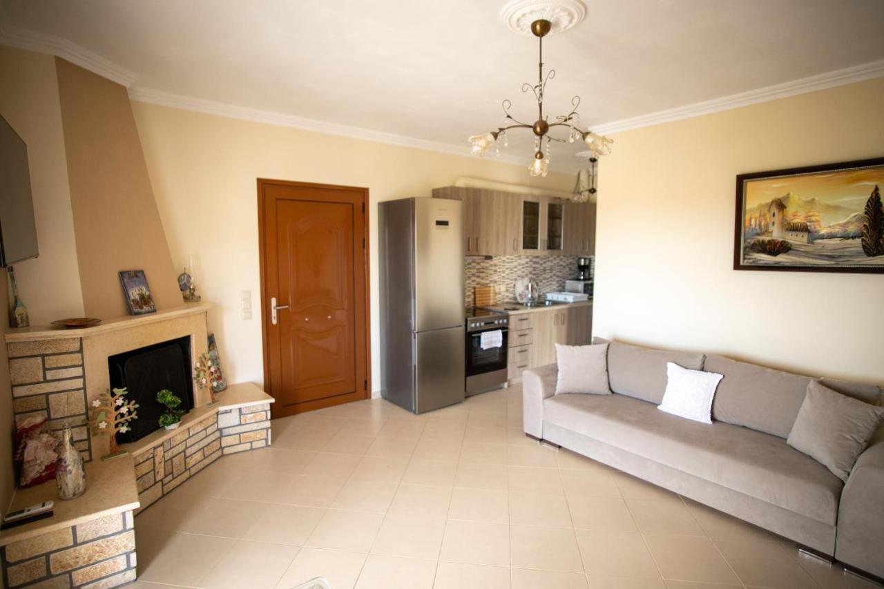 Nikorina Apts Lefkada City ภายนอก รูปภาพ