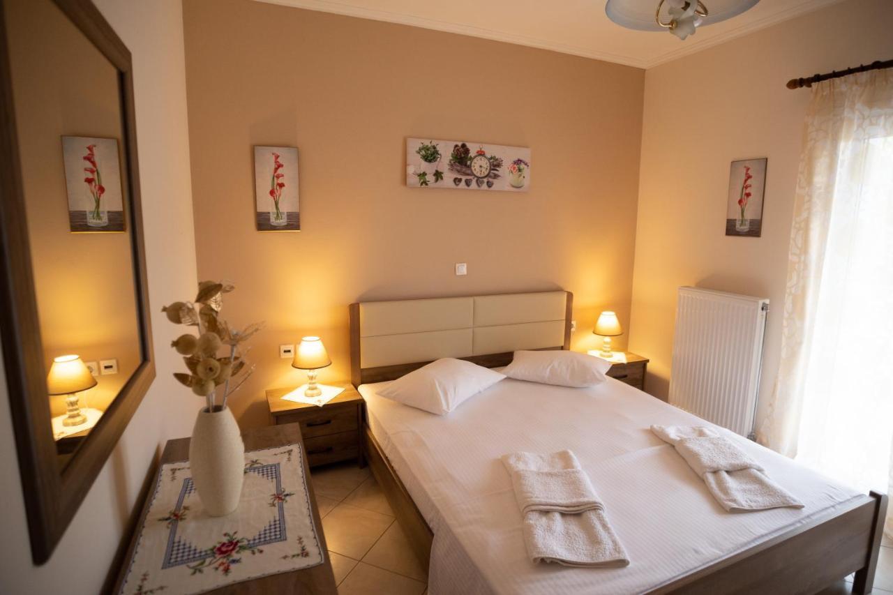Nikorina Apts Lefkada City ภายนอก รูปภาพ